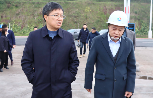 南溪區(qū)委書(shū)記、南溪經(jīng)開(kāi)區(qū)黨工委書(shū)記劉剛率隊(duì)調(diào)研遠(yuǎn)東股份宜賓智能產(chǎn)業(yè)園